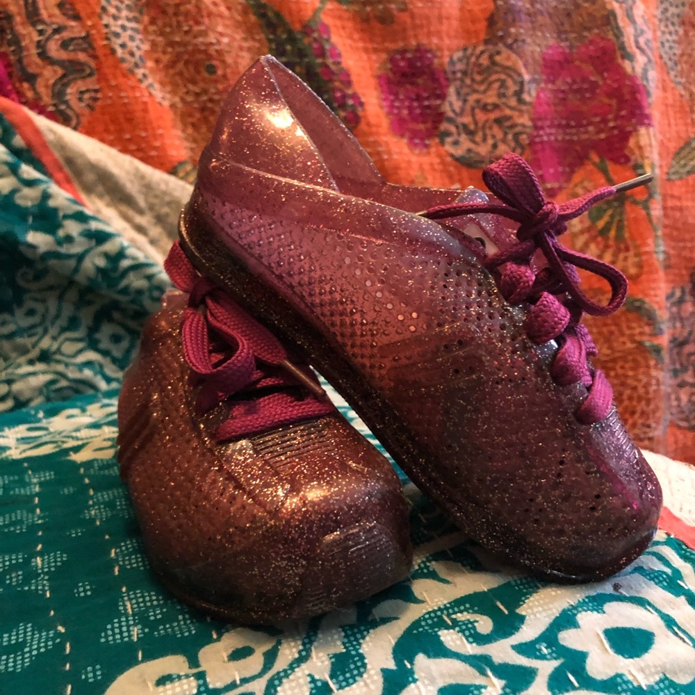 EUC Little Girls Purple Sparkly Jellies